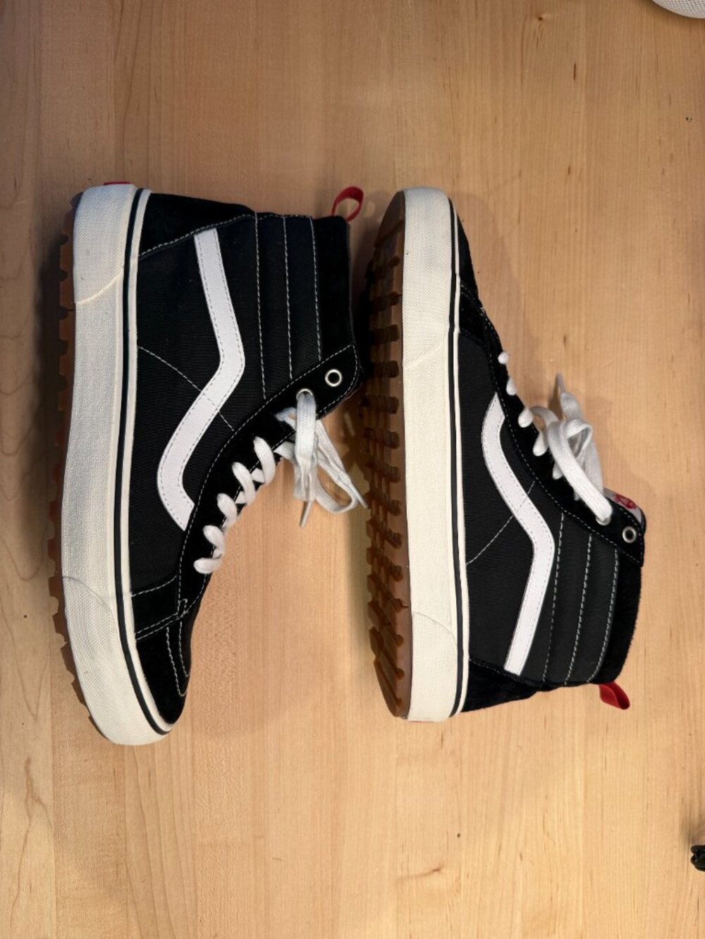 Vans Sk8-Hi MTE-1 Weather-Resistant Boots Black/White Size 12